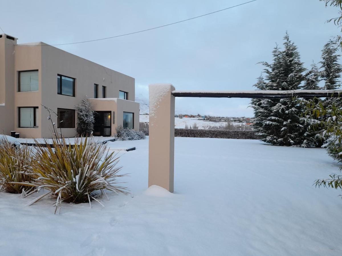 Casa Luminosa Con Parque Y Vista Espectacular Apartment El Calafate Exterior photo